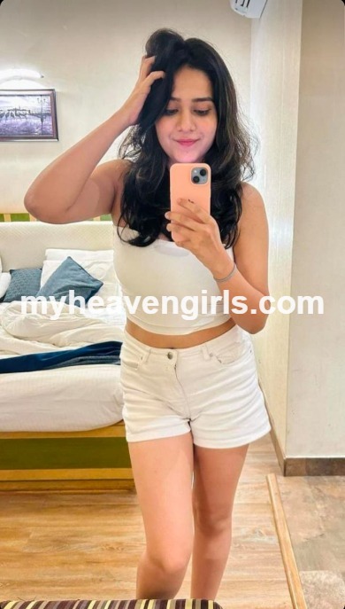 model Call Girls in Zirakpur